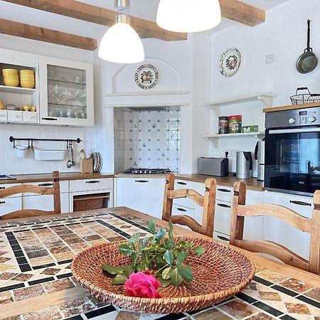 Ferienhaus Kleine Flucht Neuendorf Putbus Bagian luar foto
