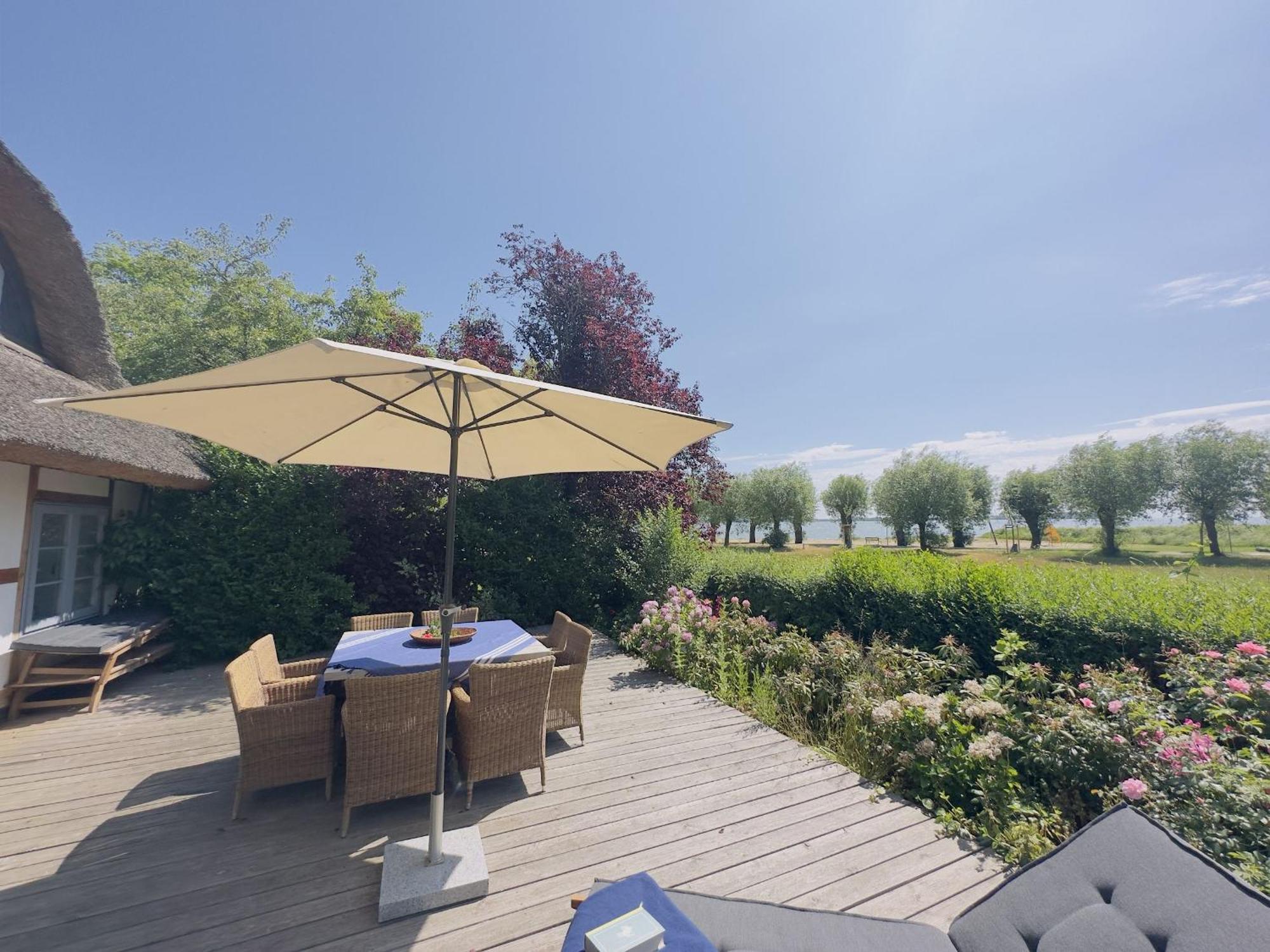 Ferienhaus Kleine Flucht Neuendorf Putbus Bagian luar foto