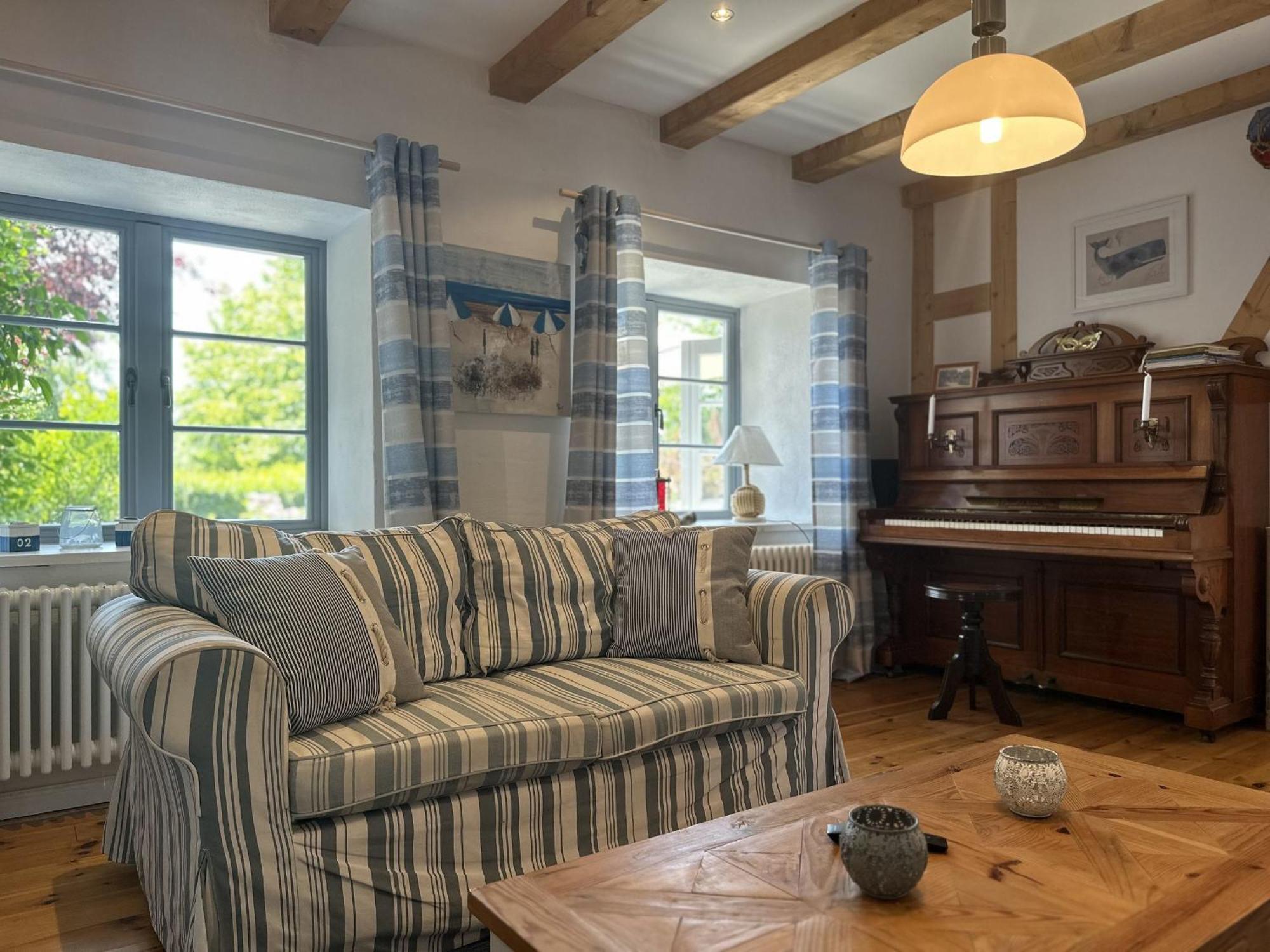 Ferienhaus Kleine Flucht Neuendorf Putbus Bagian luar foto