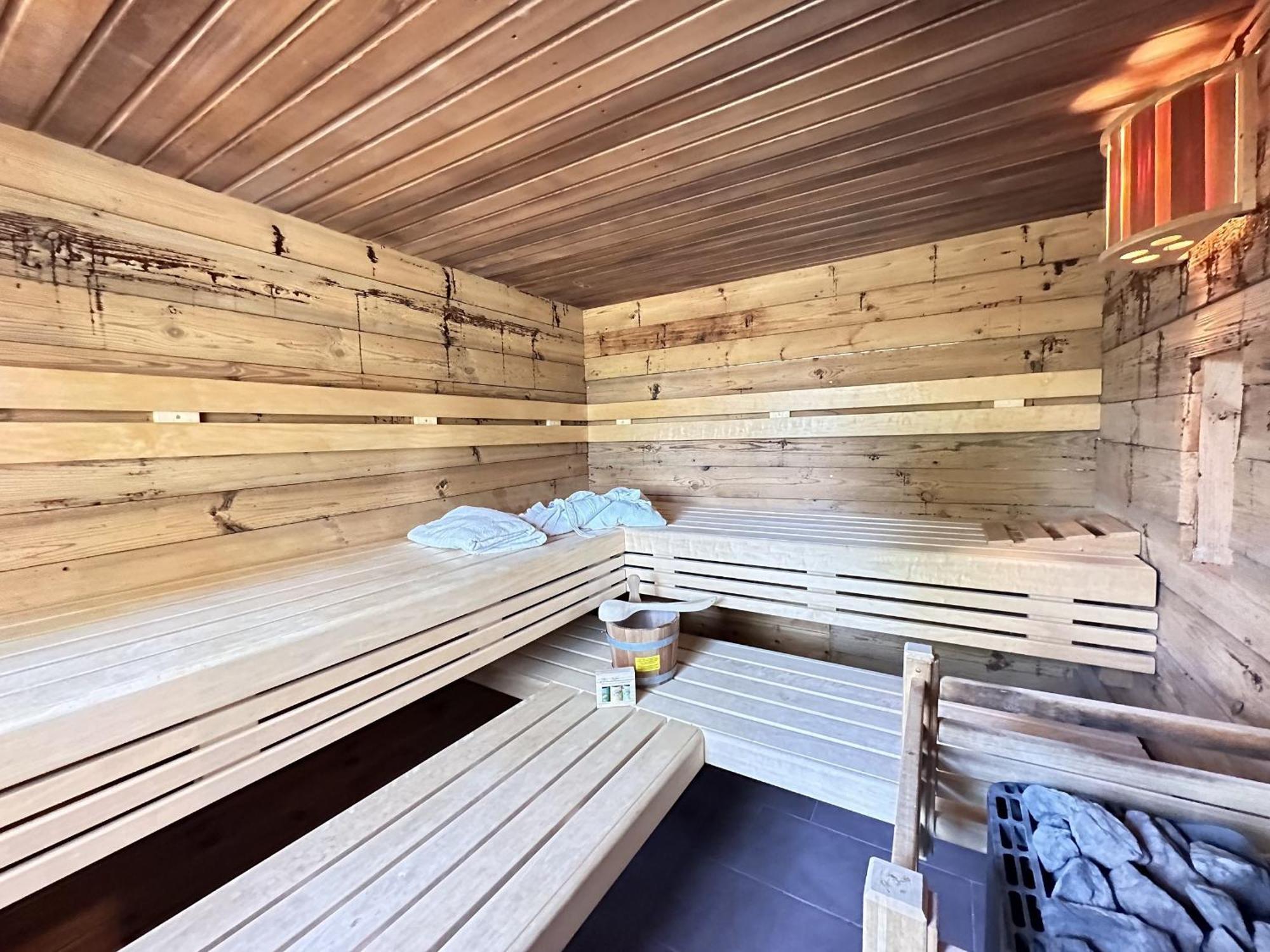 Ferienhaus Kleine Flucht Neuendorf Putbus Bagian luar foto